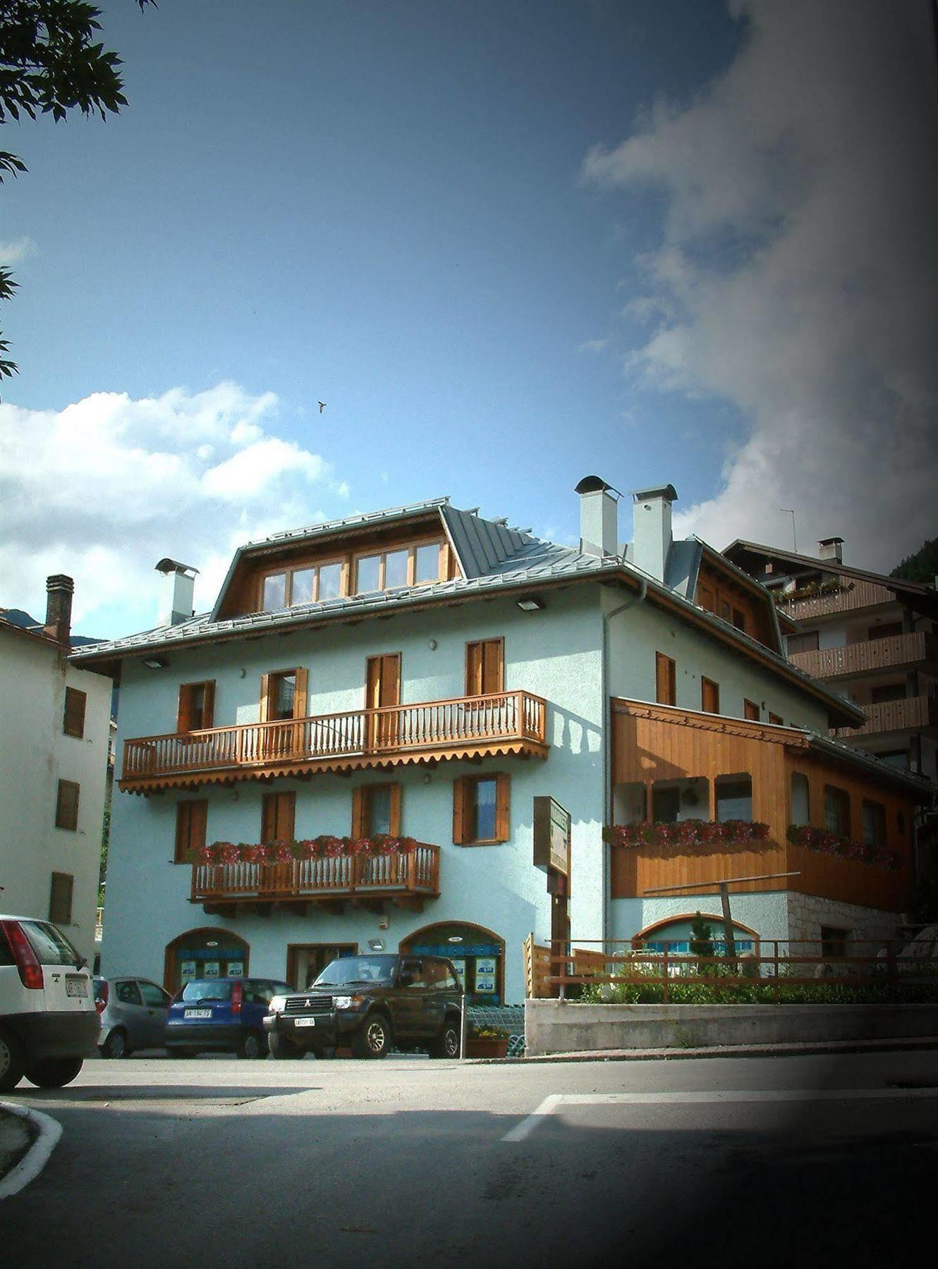 Aparthotel Residenza Domino Selva di Cadore Zewnętrze zdjęcie